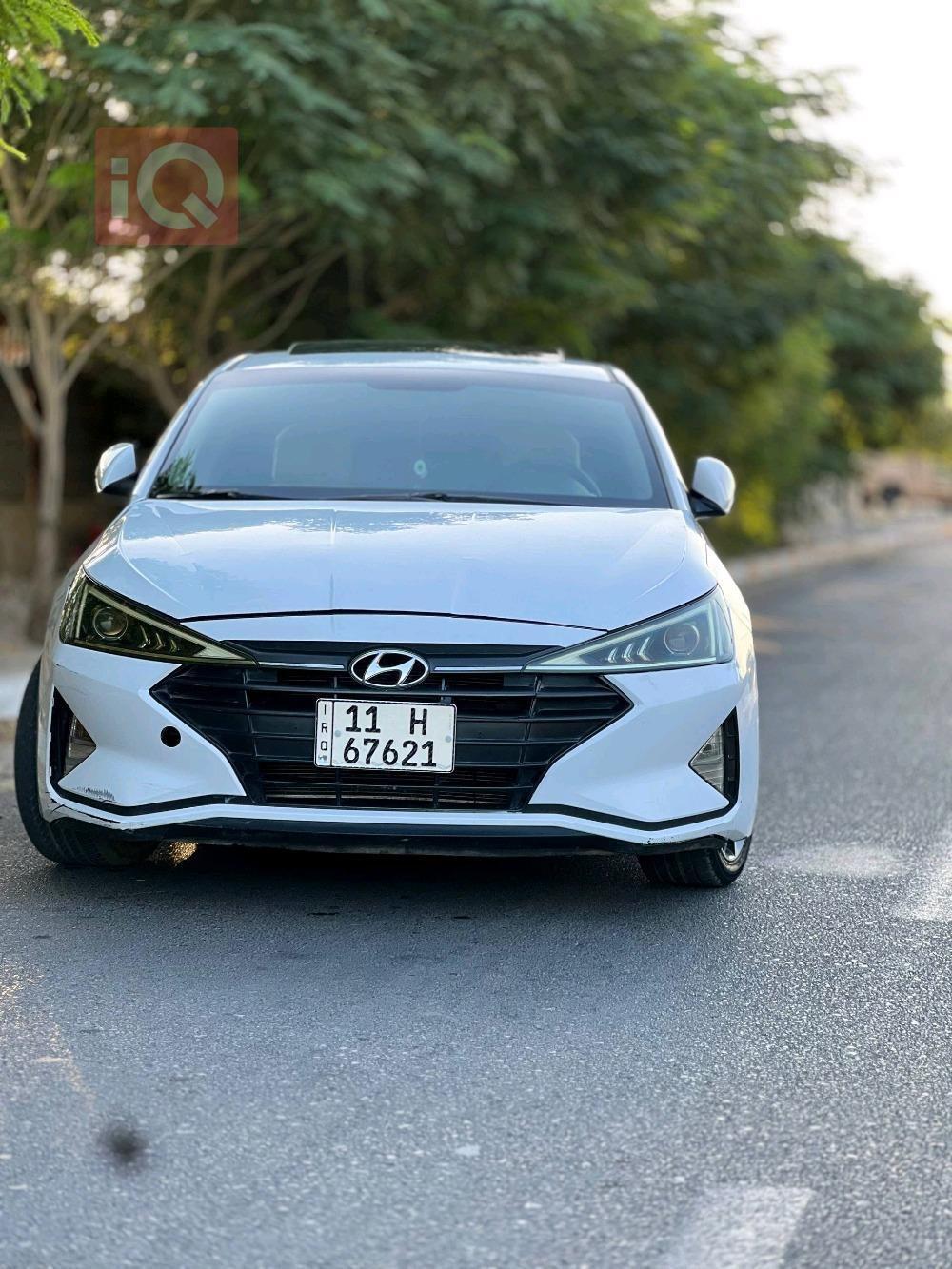 هیوندای ئەلەنترا